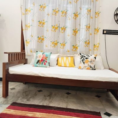 Yellow Sunshine - Casita